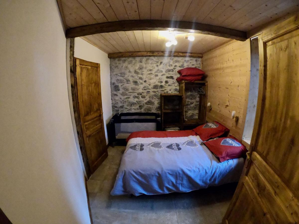 Апартаменти La Ferme Du Fay Sixt-Fer-a-Cheval Екстер'єр фото