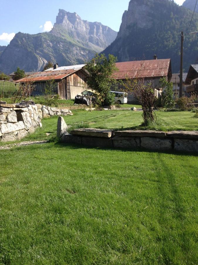 Апартаменти La Ferme Du Fay Sixt-Fer-a-Cheval Екстер'єр фото